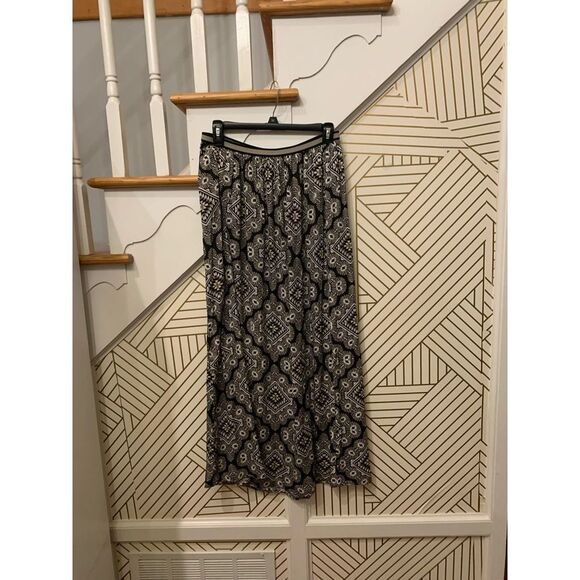 Old Navy Womens Maxi Skirt Boho Print - Picture 3 of 6